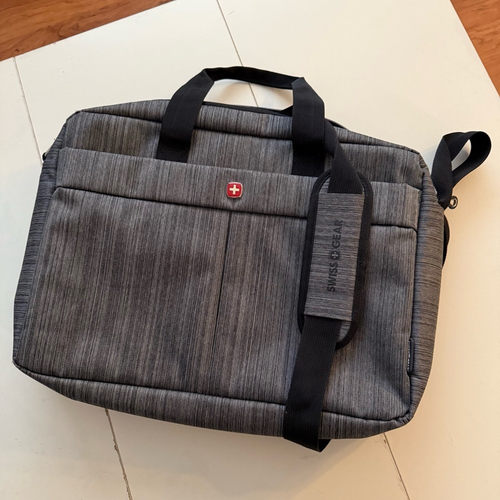 SwissGear Heathered Gray Laptop Bag Briefcase Messenger Bag Minimalist Gorpcore